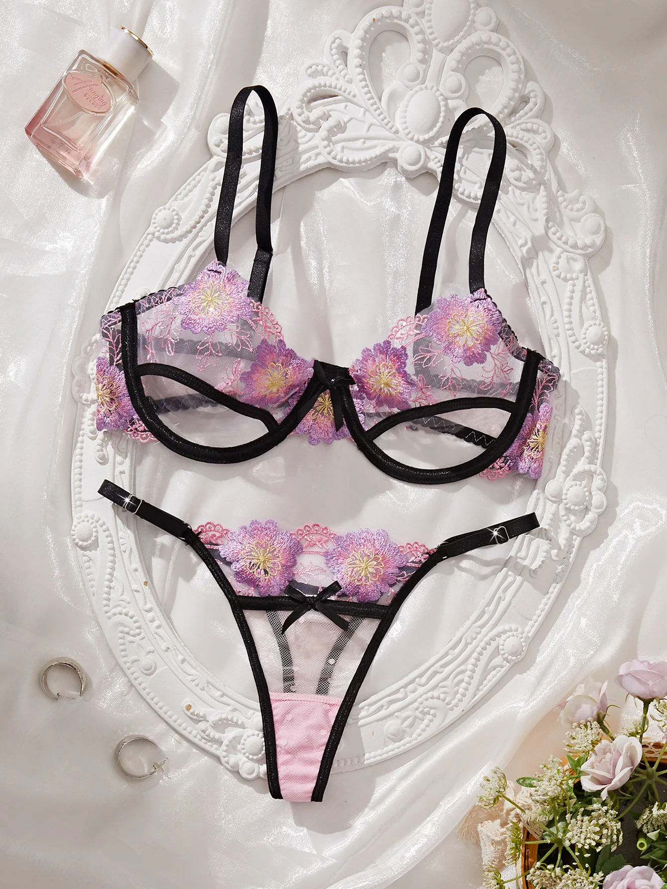 Ensemble de lingerie romantiqu - Sheer Mesh Bra avis et prix