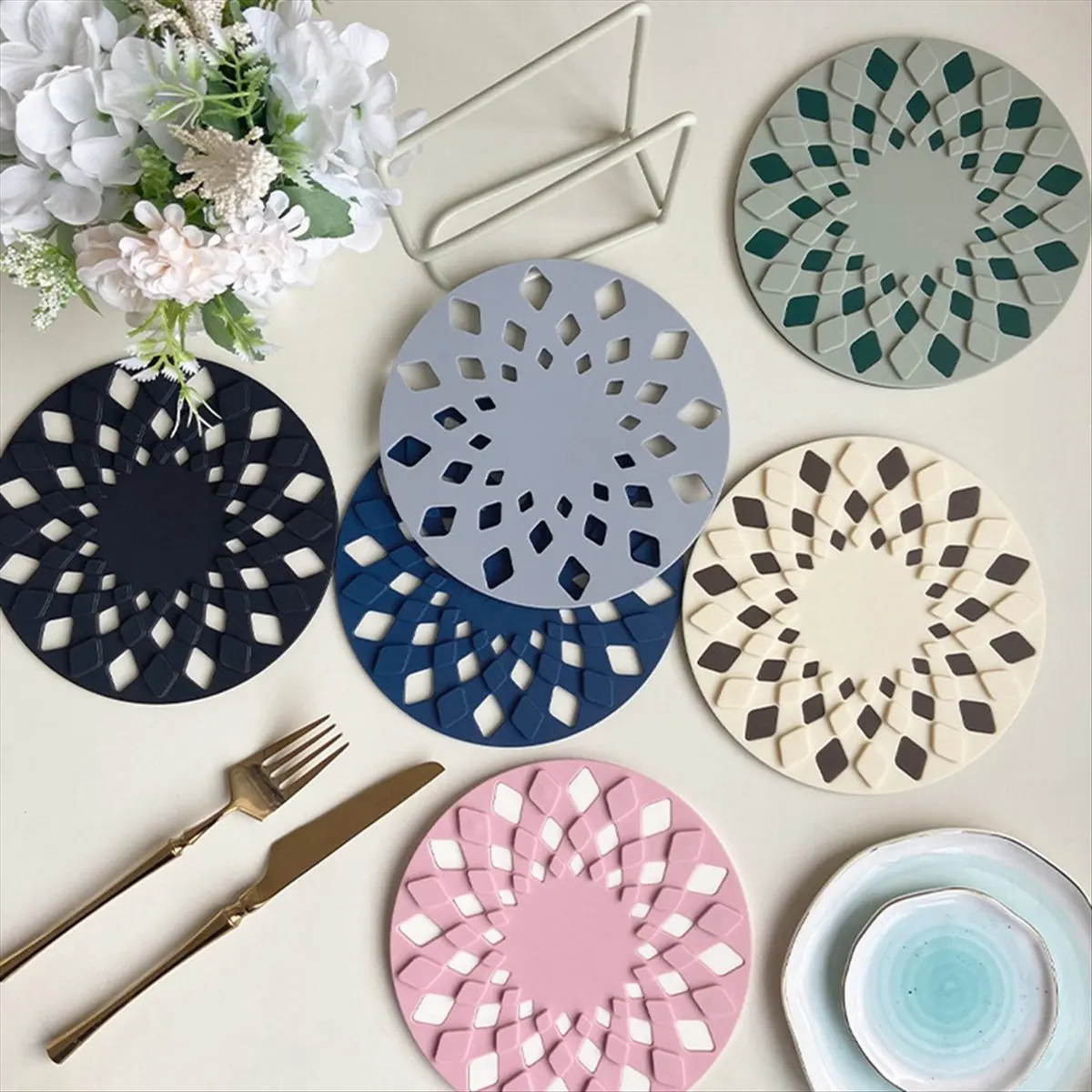 

*A91P Теплоизоляционный силиконовый коврик, устойчивый к высоким температурам коврик для горшка с песком, полый противоожоговый коврик для столовых приборов A