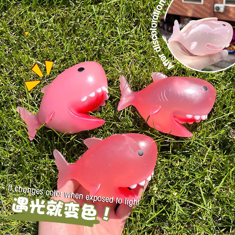 Summer Fun Sunlight Will Change color Shark Maltose TPR Decompression Simulation Cartoon Animal Ornaments Children Fidgeting Toy