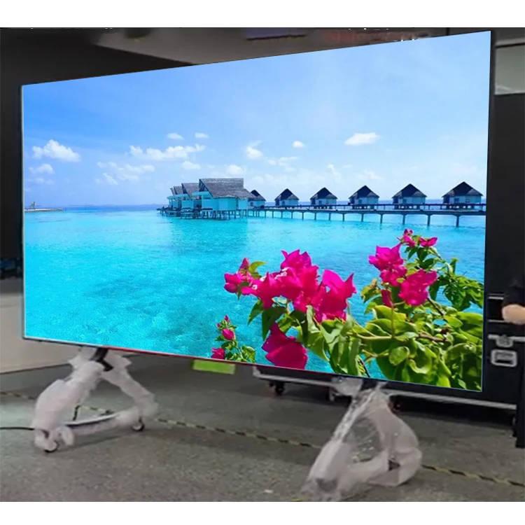 Écran TV intelligent Ultra HD d'intérieur de 163 pouces, affichage LED P1.25P1.56 P1.875 pour l'enseignement et la conférence