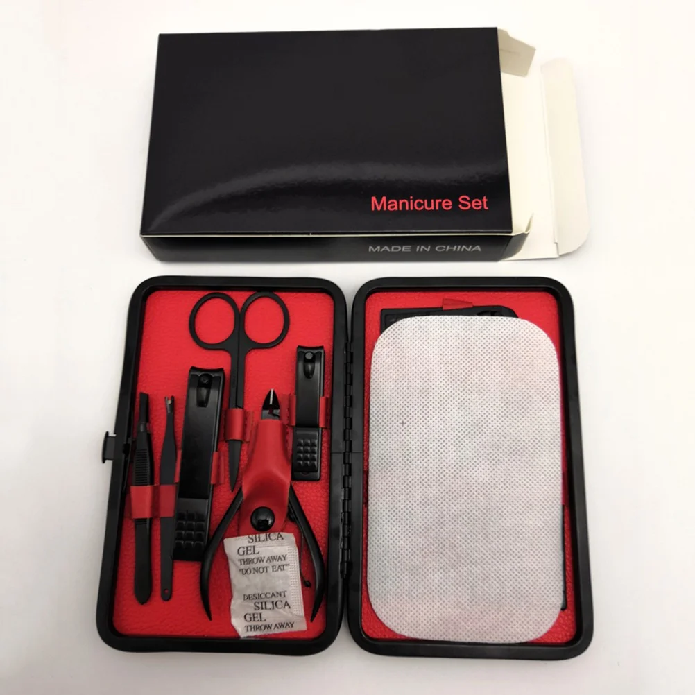 Set di pedicure per manicure in acciaio inossidabile da 15 pezzi Kit per la cura delle unghie Strumenti durevoli resistenti alla ruggine per la toelettatura Custodia in PU da viaggio