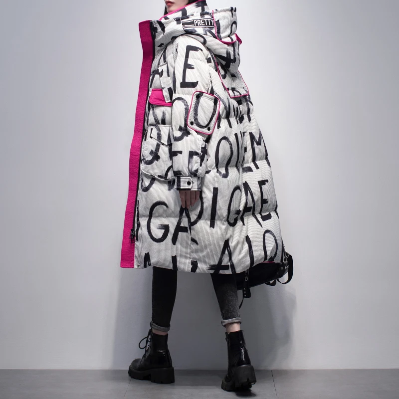 

Letter Graffiti Down Coat Women's Mid length 2023 Winter New Korean 90% White Duck Down Hooded Over Knee Thickened Coat