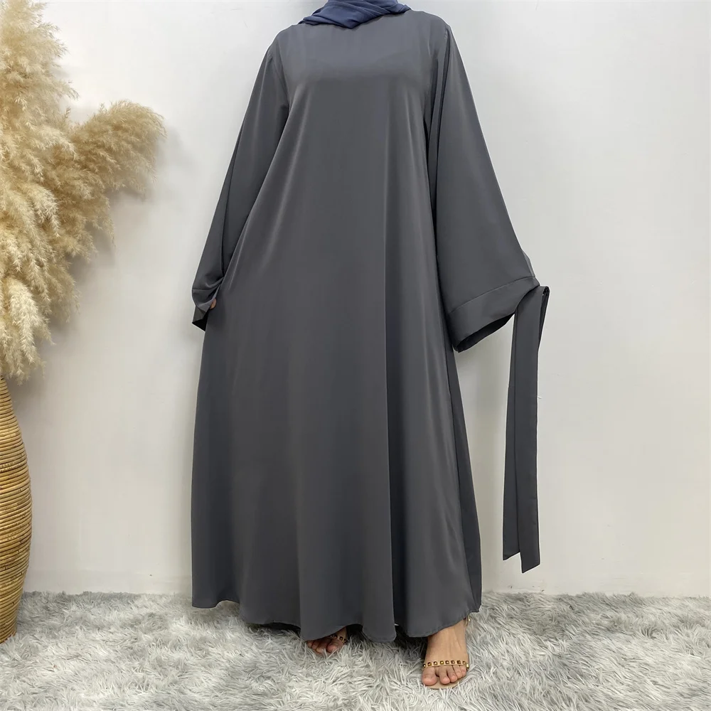 عباءة لُجَين (Lujain Abaya) S1682fce6e1ae4b31aa4f8b2c9206debaj