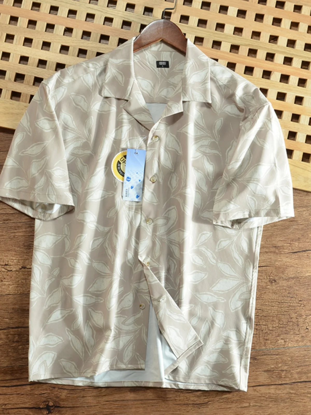 

Men's Faionable ort Sve irt UPF50 Qui Dry Breathable Base Layer Sun Protection Trendy Loose Fit Summer Wear