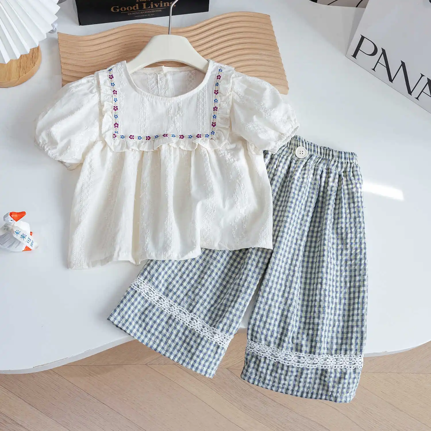 Girls' Set 2024 Summer New Children's Korean Flower Embroidered Doll Shirt+Blue Plaid Straight Loose Wide Leg Pants