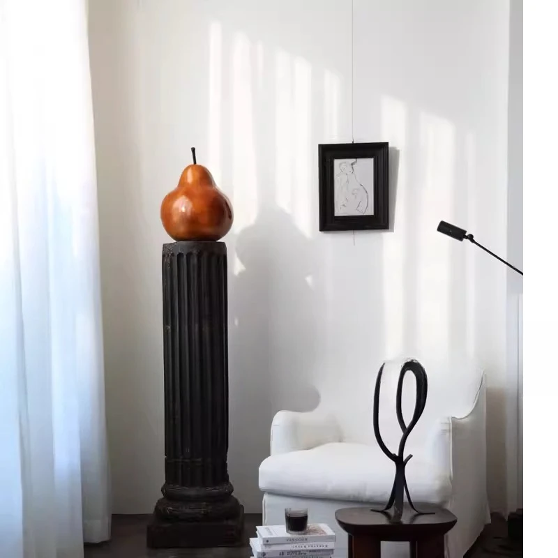 Sculpture table French, Roman pillar wabi-sabi floor ornament, base high-end art installation