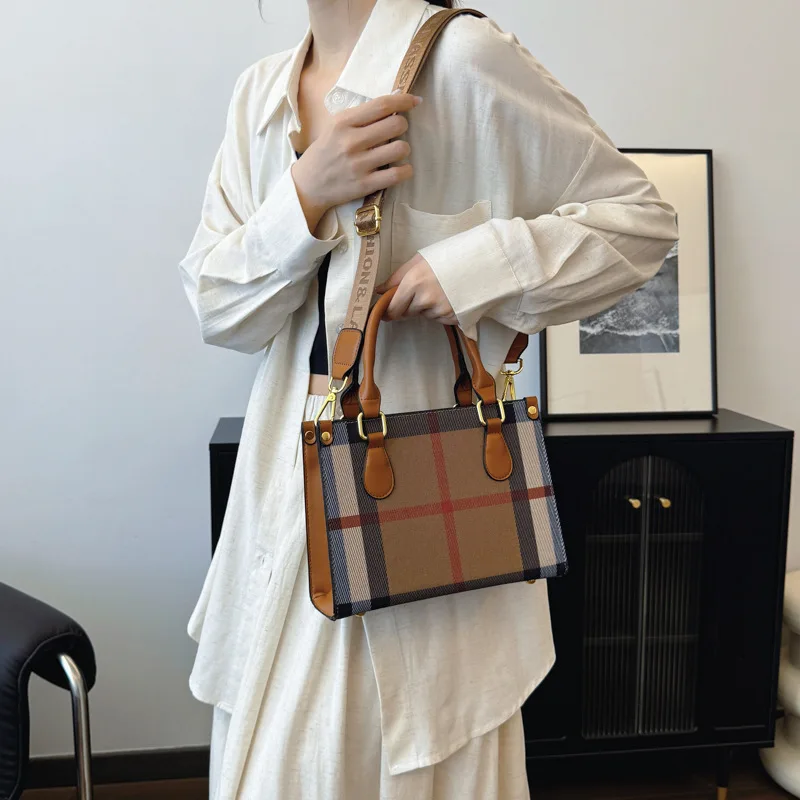 

Niche Spacious Crossbody Bag, Women's Top Handle Shoulder Purse, Casual Day to Night Tote, Sling Bag, Minimalist Leather Bag