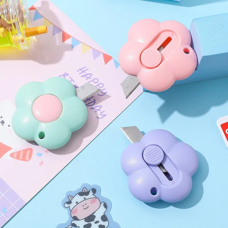 Lovely Flowers Portable Utility Knife Paper Cutter Cutting Paper Razor Blade Letter Envelope Opener Knife Office Stationery