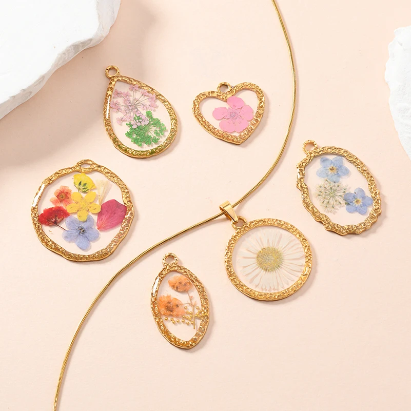 

10pcs Mix Color Handmade Transparent Resin Natural Dried Flower Pendant for Jewelry Making DIY Necklace Bracelet Accessories