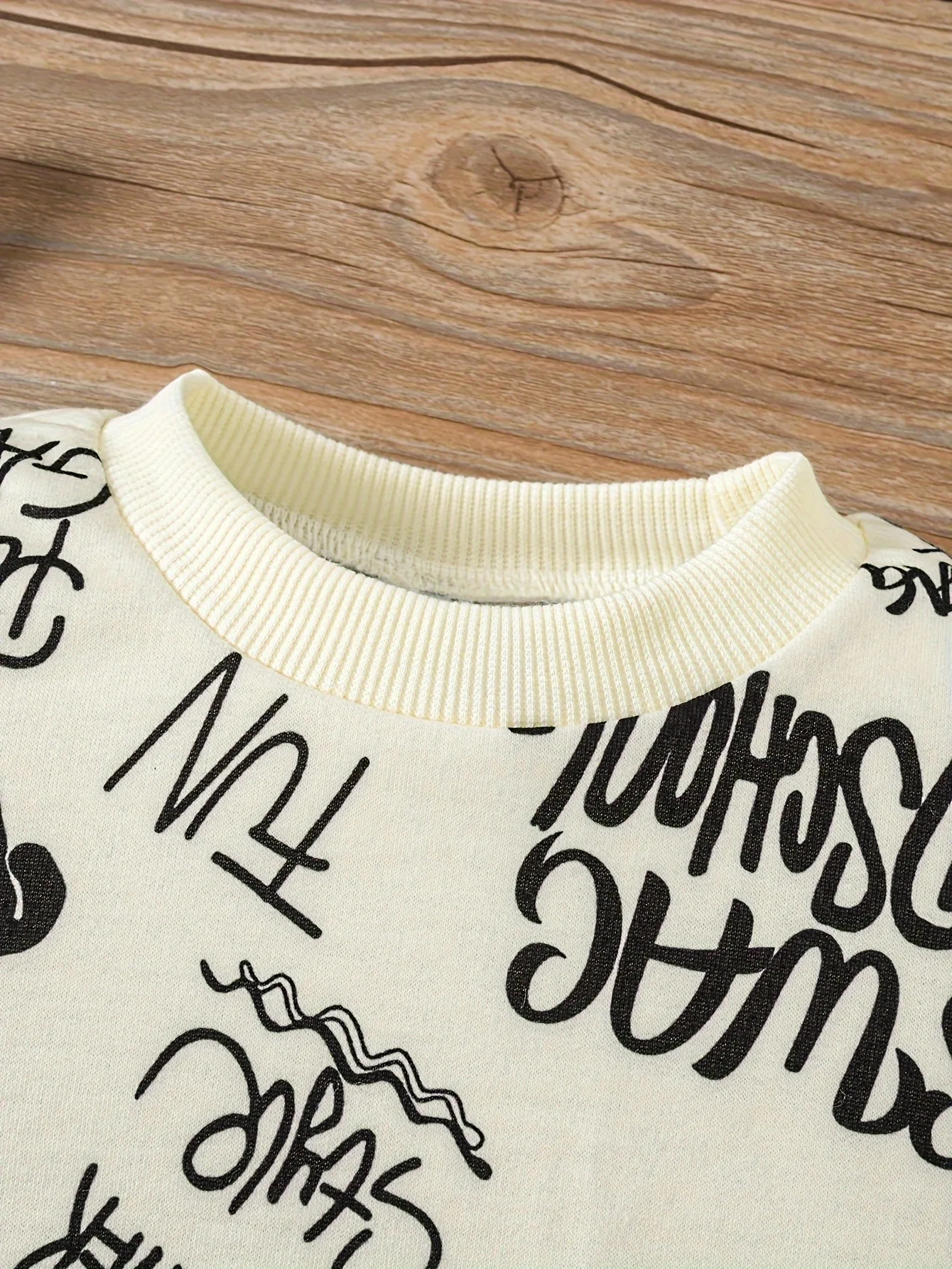 كنزة صوفية برقبة مستديرة مع طباعة حروف وأكمام طويلة وقمة غير رسمية للرضع والأولاد والربيع والخريف