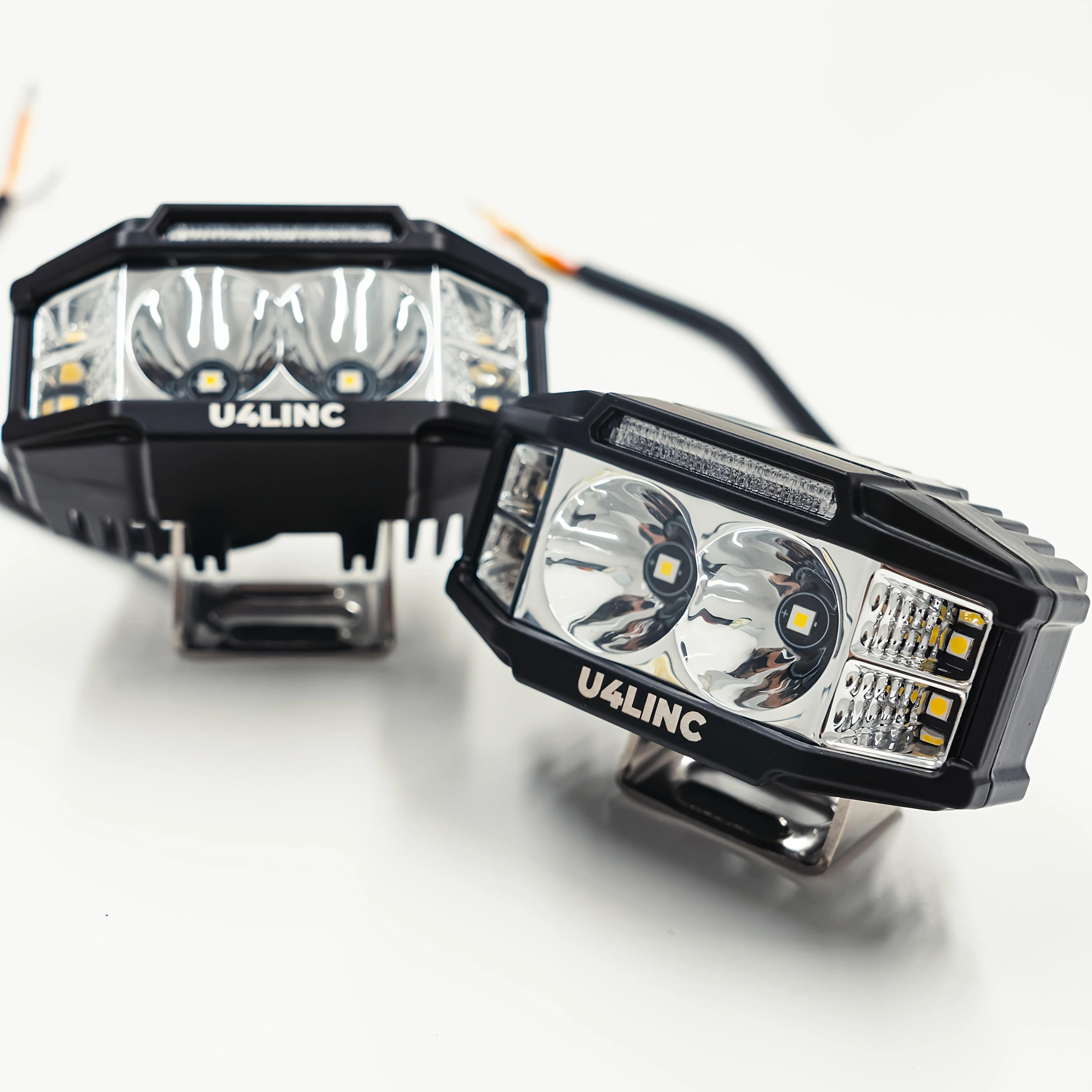 

2PCS Bright LED Light Bar 3.5" Work Light 10-32V 26W 6000K-65000K Aluminum/Stainless Steel for UTV RTV Truck SUV