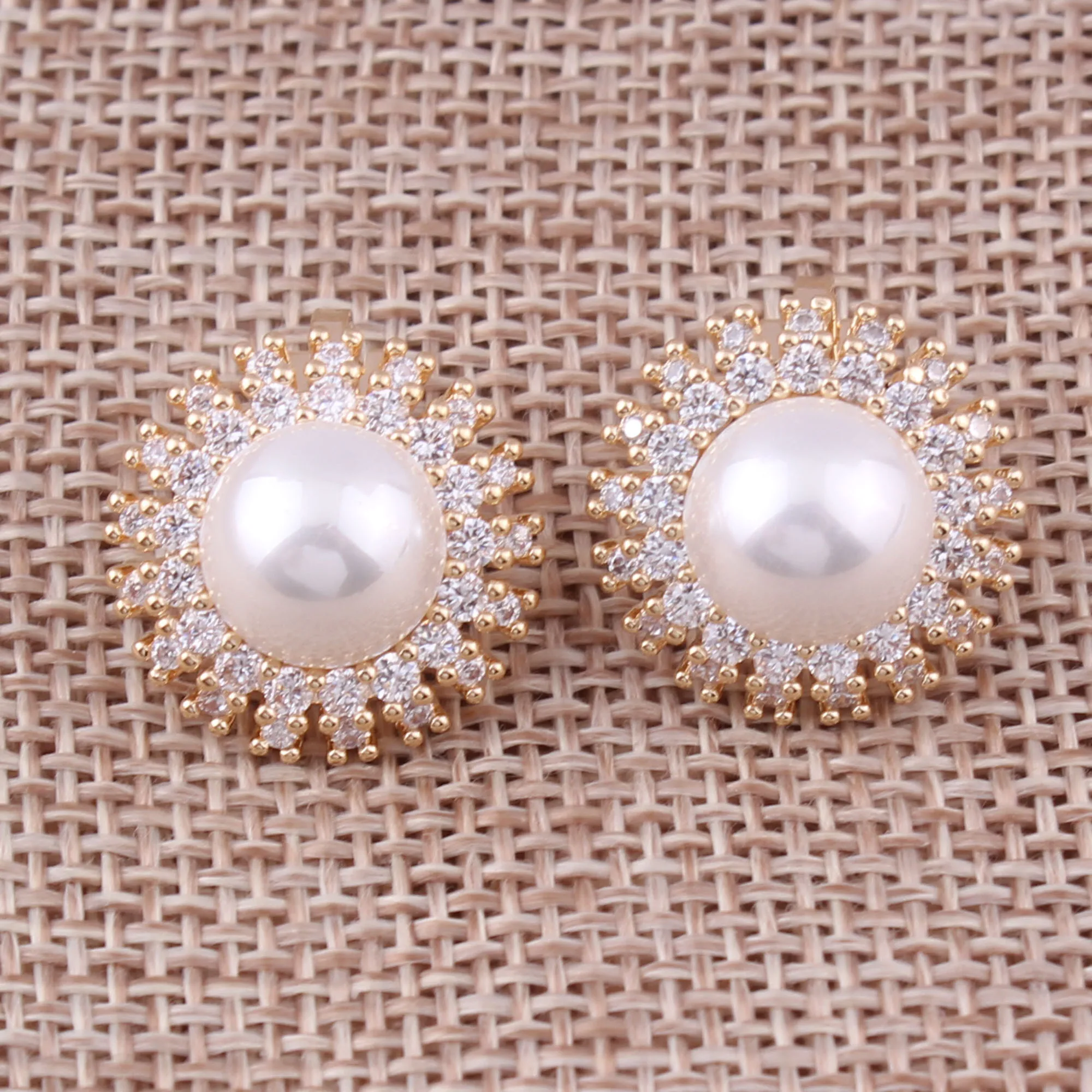 GRACE JUN New Arrival Gold Color Round Shape Pearl Cubic Zircon Clip on Earrings for Women Fashion Silver Plated Cuff Ear Clip