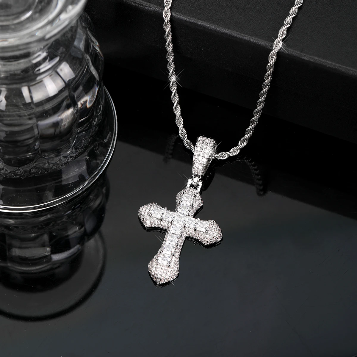 Shiny Cross Pendant Necklace Hip Hop Zirconia Jewelry Luminous Religious Symbol Hip Hop Style Necklace