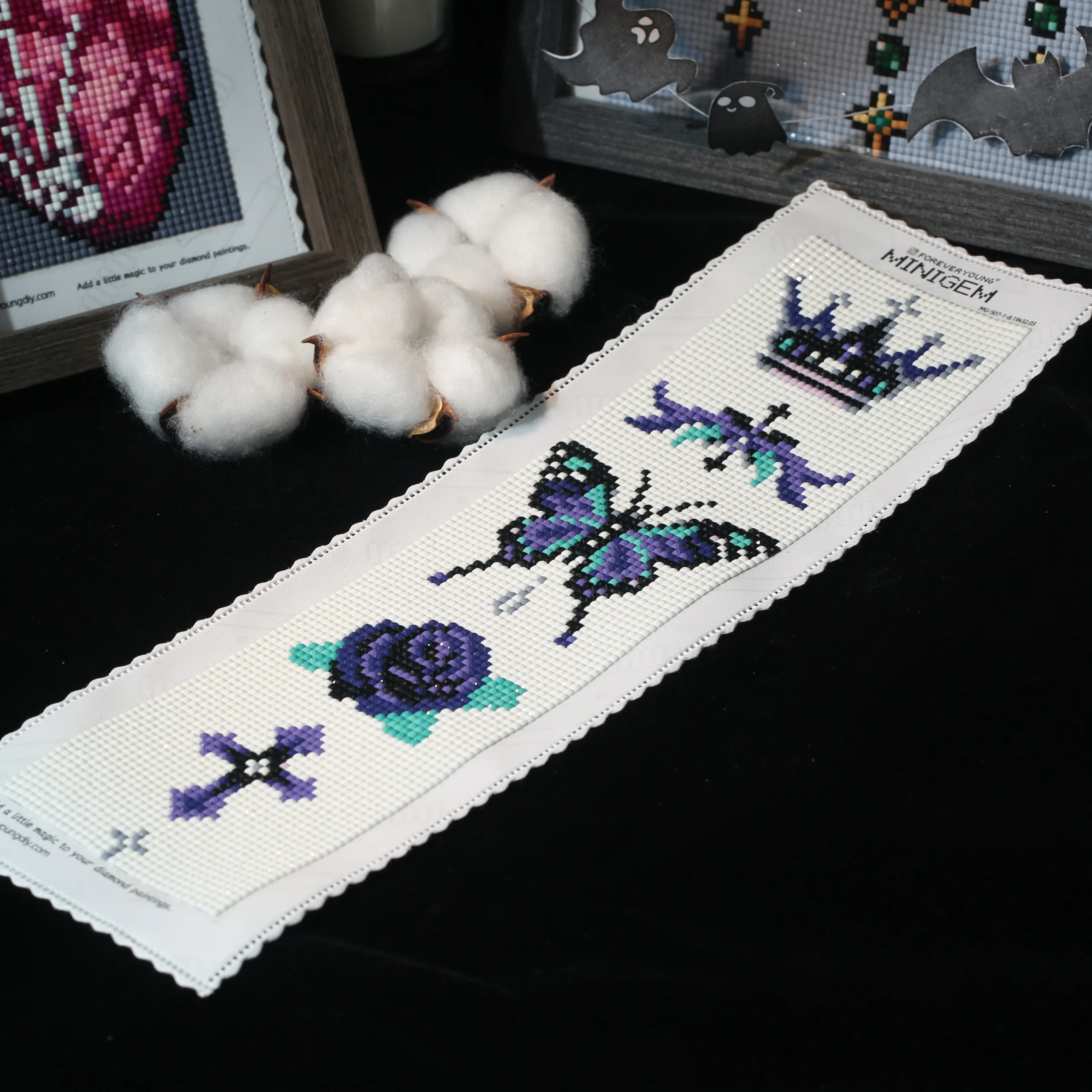 مينيجيم ™   توج رفرفة 3 "X 13" 5D DIY الراتنج مربع الماس طقم الطلاء - الملونة القوطية رمز فسيفساء 2 قطعة مجموعة