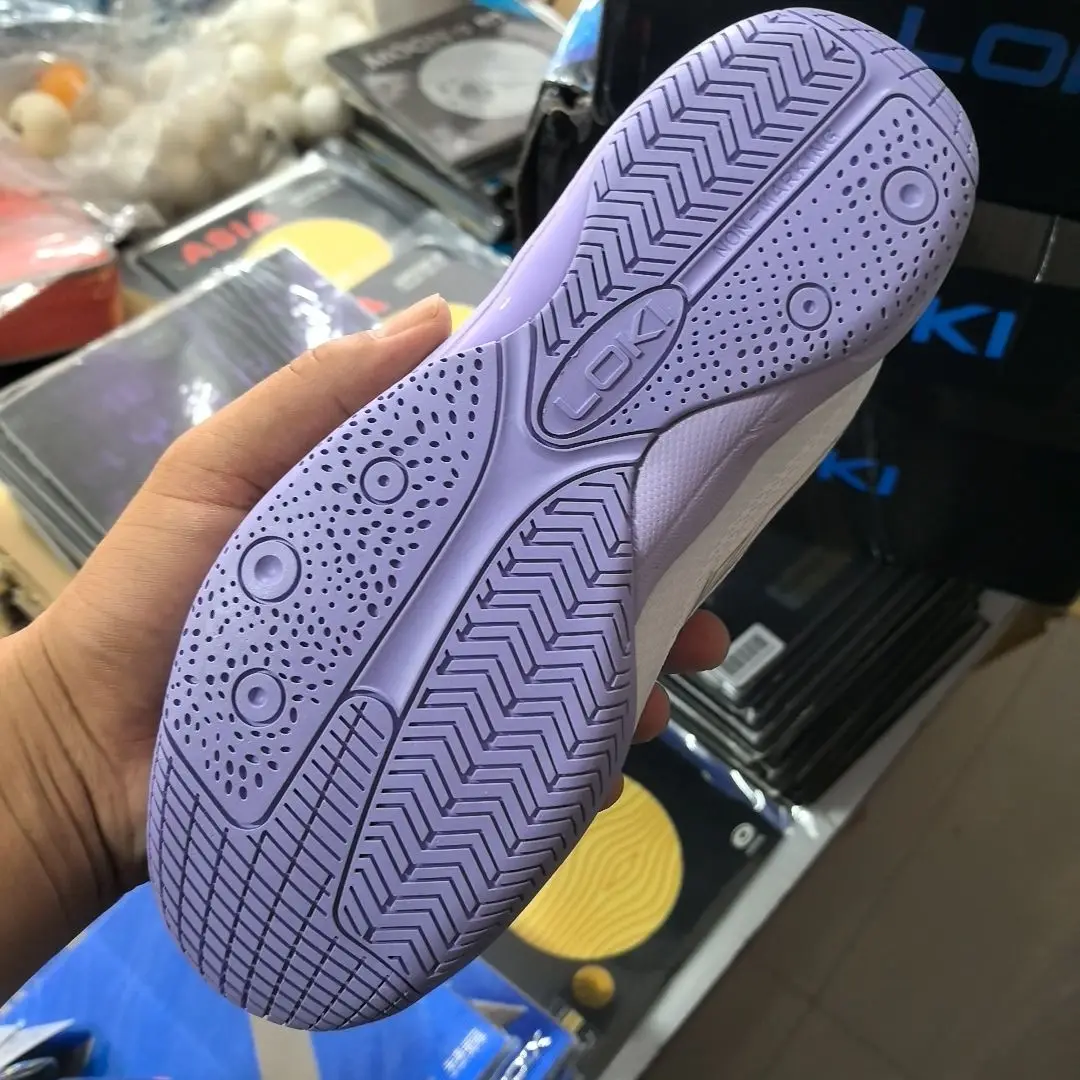 New summer hot sale professional breathable lightweight wear-resistant training badminton shoes table tennis shoes Very good