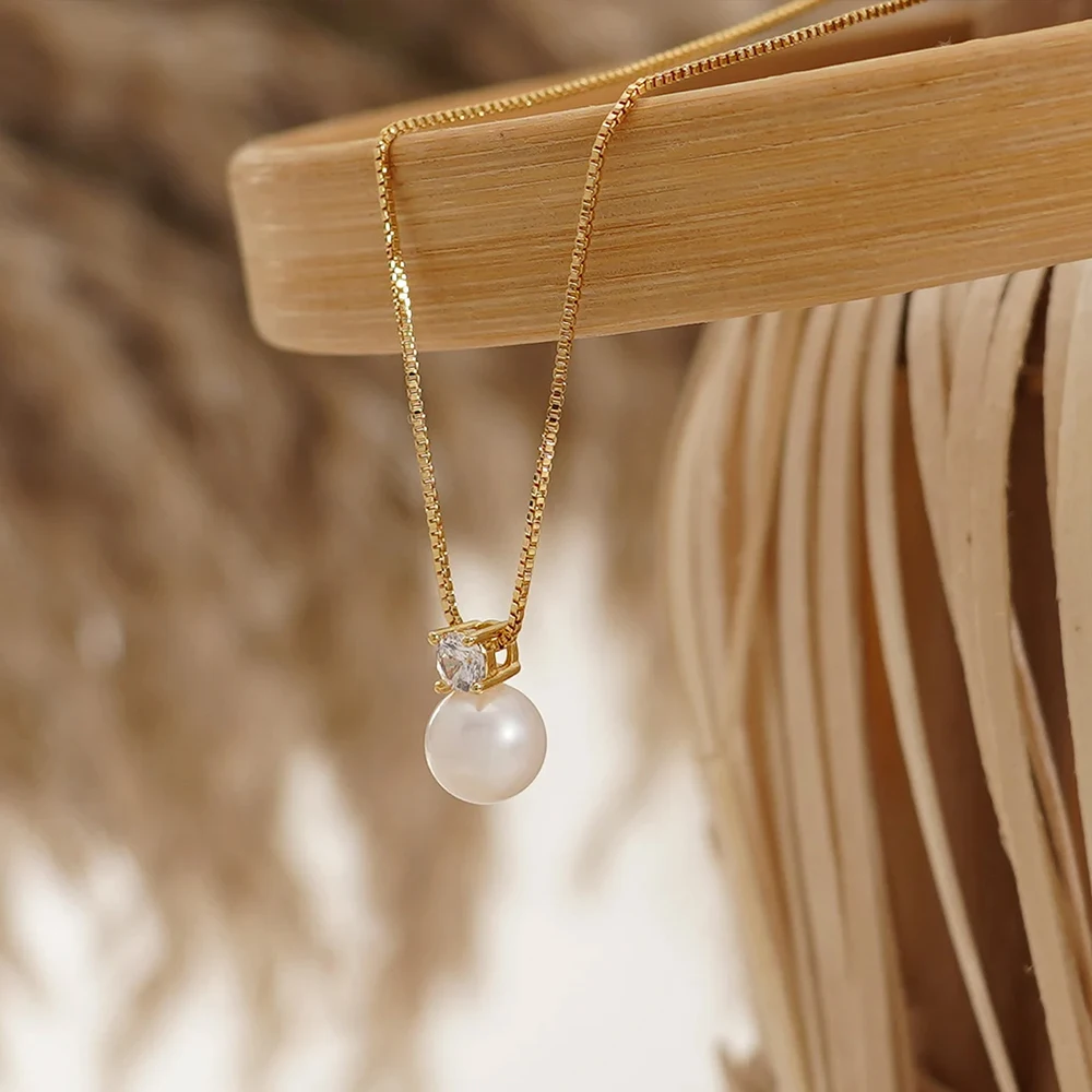 eManco Stainless Steel Gold Plated Imitation Pearl Pendant Ladies Zirconia Necklace Classic Accessories Wholesale