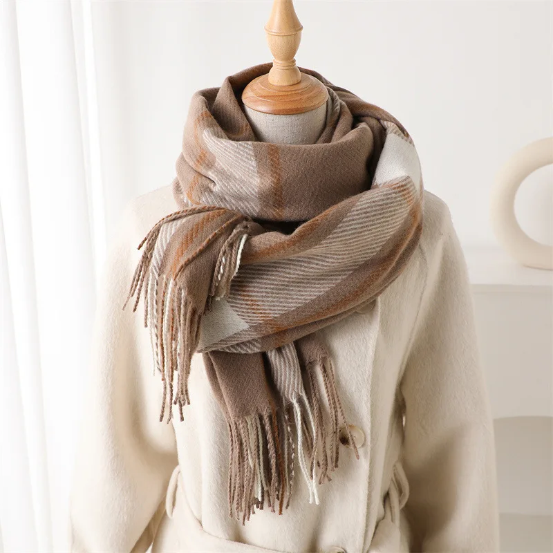 2023 neue Winter Frauen Plaid Kaschmir Schal Warme Pashmina Halstuch Dame Schals und Wraps Casual Gitter Quaste Schals Schalldämpfer