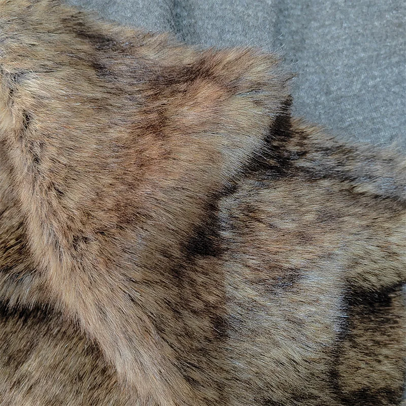 Good Imitation Fox Faux Fur Fabric Hair 2cm Long Brown Tricolor Pointed Plush Fabric Sewing DIY Fur Collar Coat/Accessories