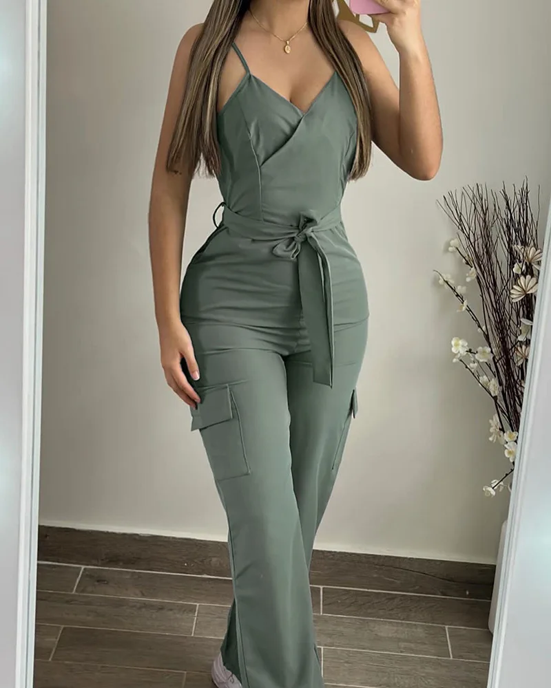 

Jumpsuit Women 2024 Summer Fashion Pocket Design V-Neck Backless Casual Sleeveless Plain Daily Cargo Jumpsuit Y2K Streetwear