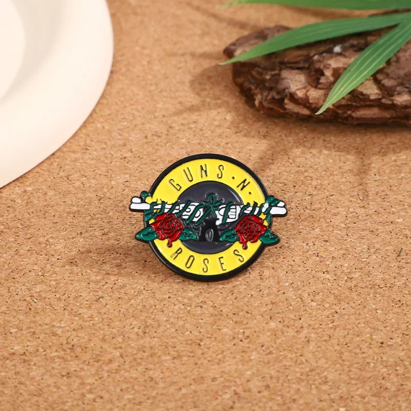Personalized Diy Decorative Accessories Such As Gun Rose Element Metal Badges Brooches Pins Clothing Backpacks Etc