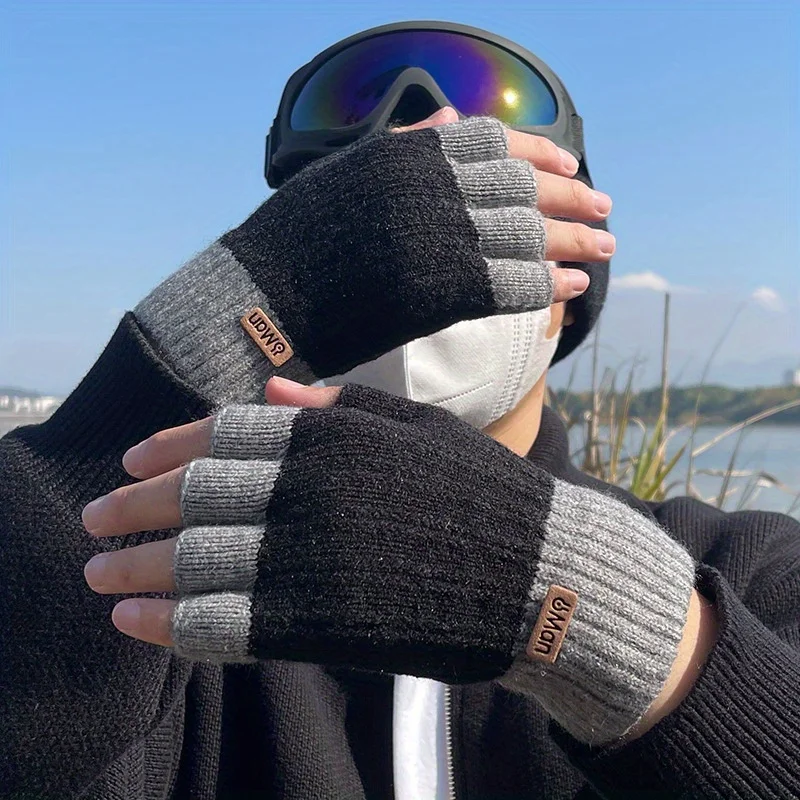 Farbblockierte Acryl-Halbfingerhandschuhe, die Wärme und Bequemheit kombinieren, ein modischer Winterartikel