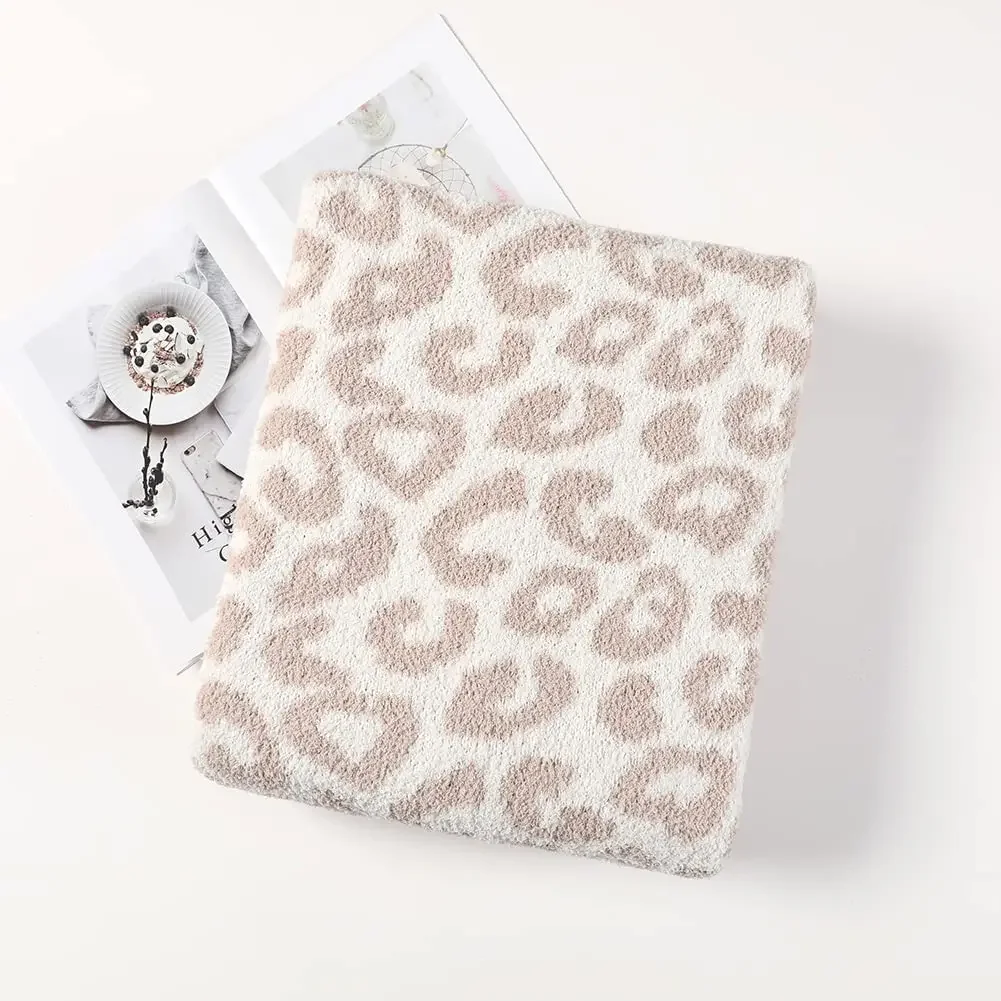 Leopard Print Fleece Blankets, High-grade Fleece Blankets and Sofa Blankets, Super Soft and Comfortable Lightweight Blanket