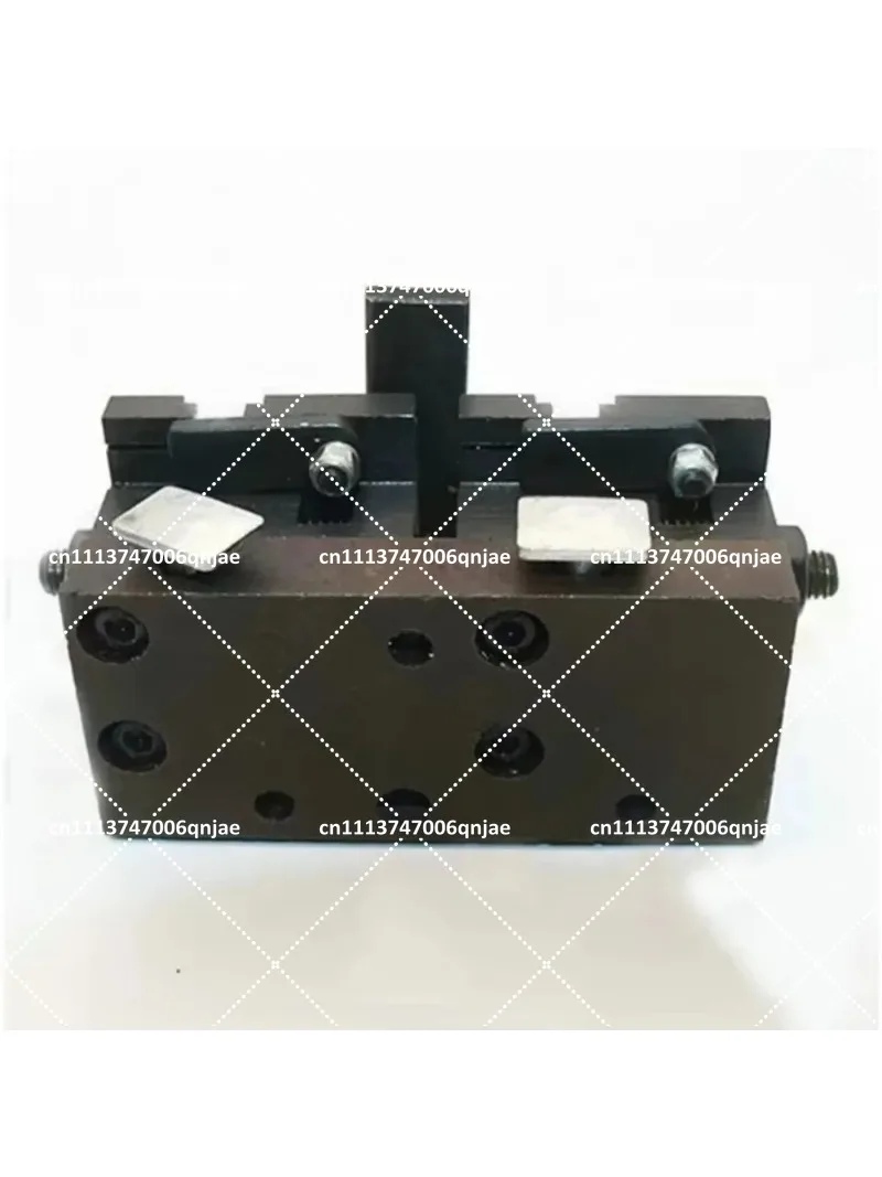 1PC Universal Chucking Tools for 998C 339C Vertical Key Copy Duplicate Machine Clamp Locksmith Key Machine Parts