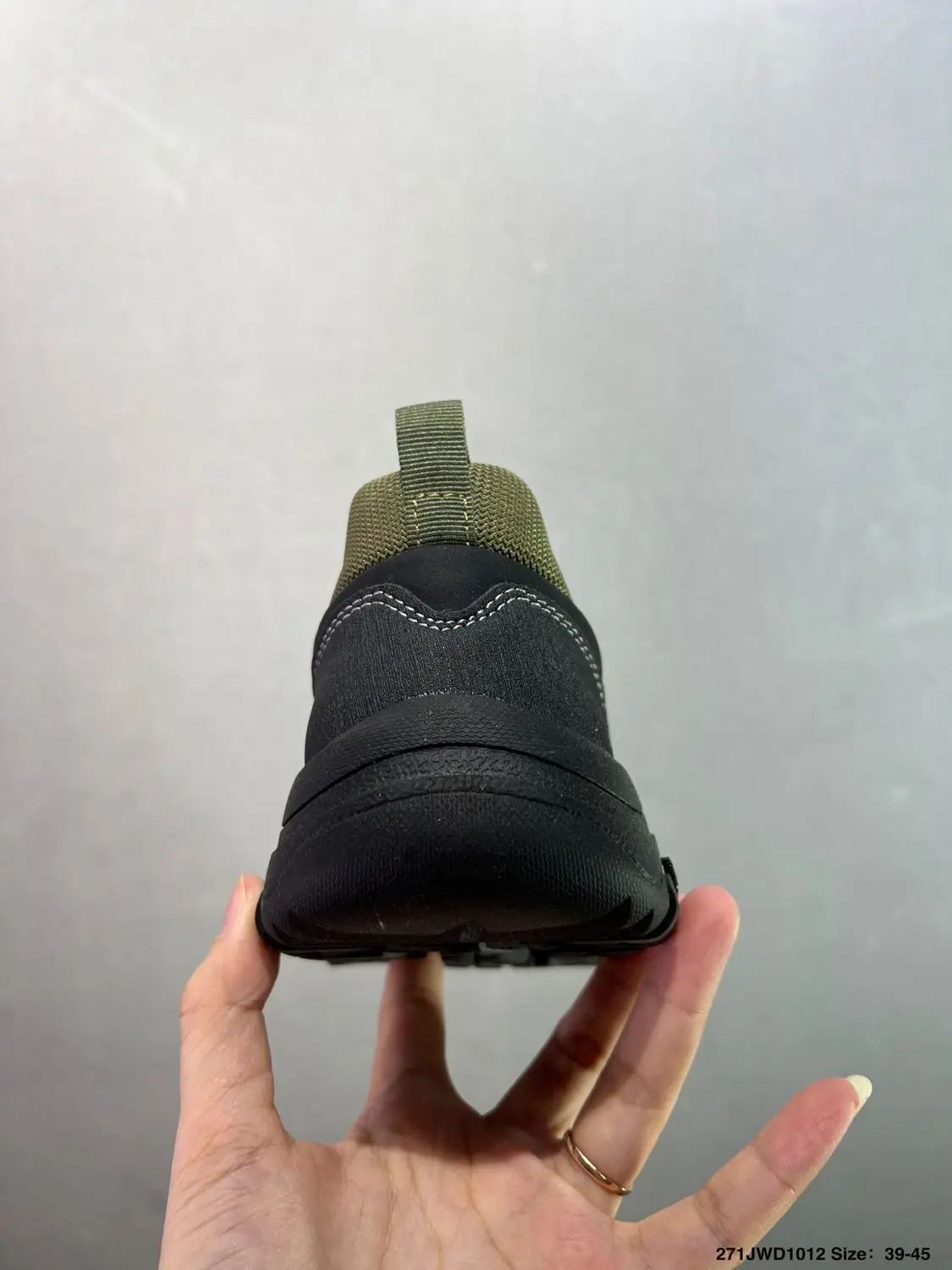 2025 أحذية الجري الرجالية الخارجية مقاومة للتآكل وقابلة للتنفس ومضادة للانزلاق #1