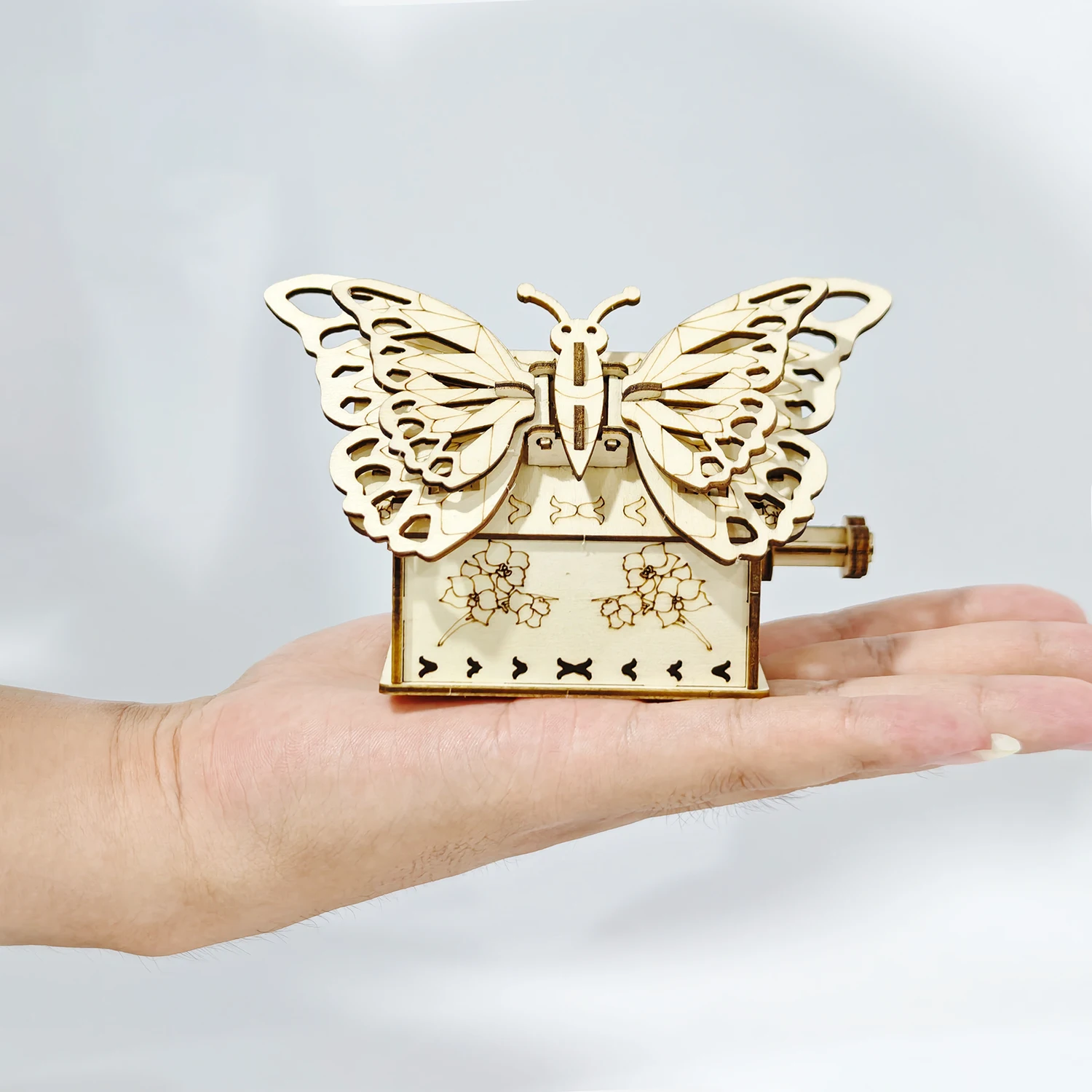 Drewniane puzzle 3D dla dorosłych Model motyla Zestaw DIY Ręcznie robiony prezent urodzinowy na Boże Narodzenie