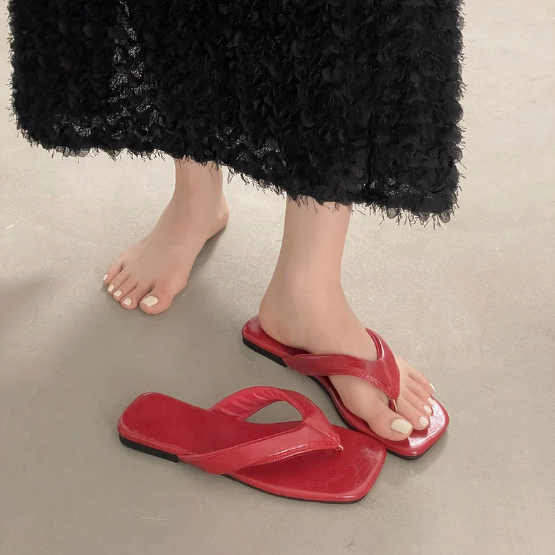 Summer Fashion Polka Dot Women Clip Toe Slippers Slip On Flip Flop Ladies Comfort Soft Sole Daily Wear Vacation Dress Slides