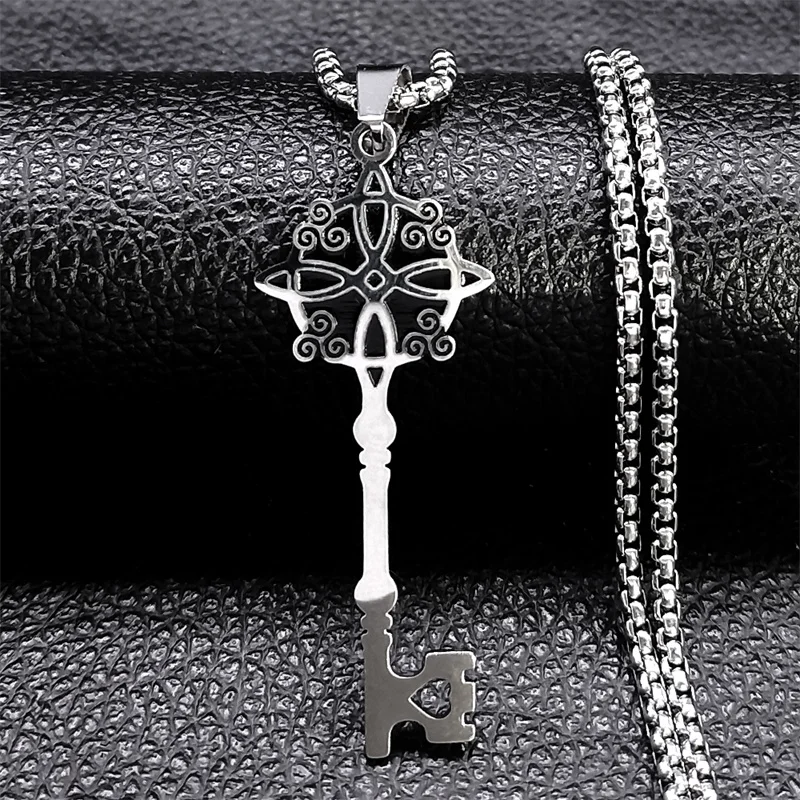 Irish Celtic Knot Triskele Key Pendant Necklace Stainless Steel Triskelion Triple Spiral Necklaces Jewelry Collares Para Mujer