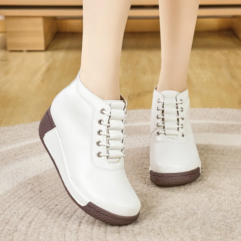 

2025 New Autumn Women's Platform Sneakers 5cm Chunky Sole High Top Slip-On Lightweight Comfortable White Fashion Casual Shoes