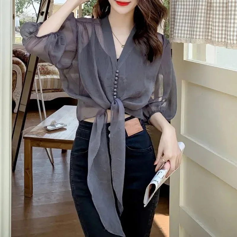 

2023 New Summer Fashionable Buttons Solid Color V-neck 3/4 Sleeve Shirts Ladies Fashion Lacing Loose Blouse Women Clothing Tops