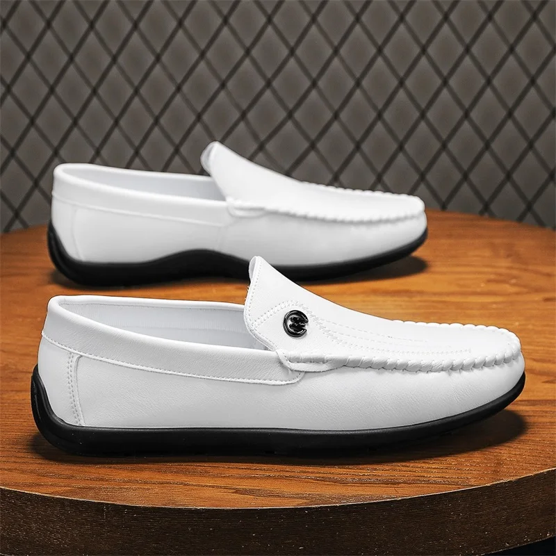 

Белые модные мужские лоферы-слипоны для вождения, осенняя новинка, туфли-мокасины с круглым носком, низкой резиновой подошвой, удобные повседневные