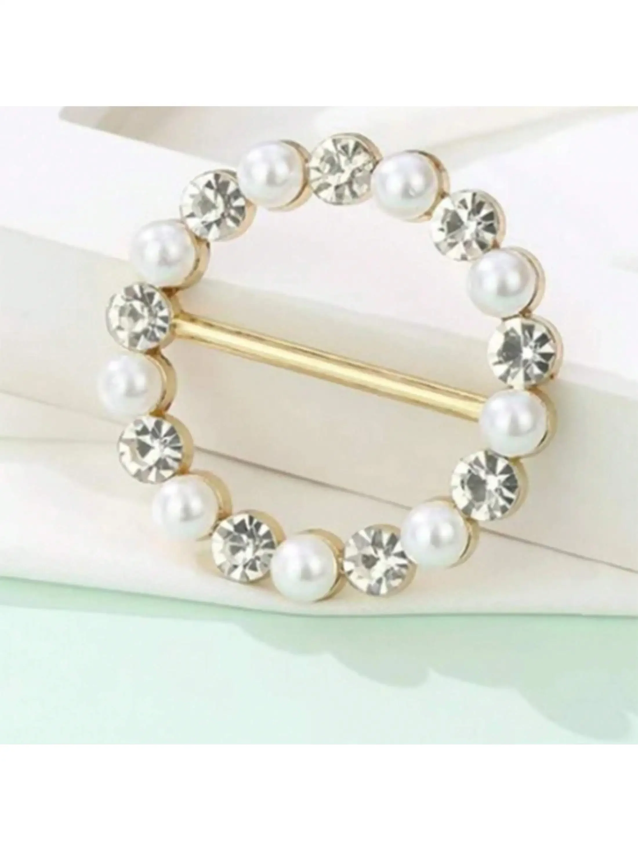 1pc- Alloy Pearl and Rhinestone Pin Backs Set for Women Decorative Shirt Corners Waist Tightening Clips Clothing  Buckles