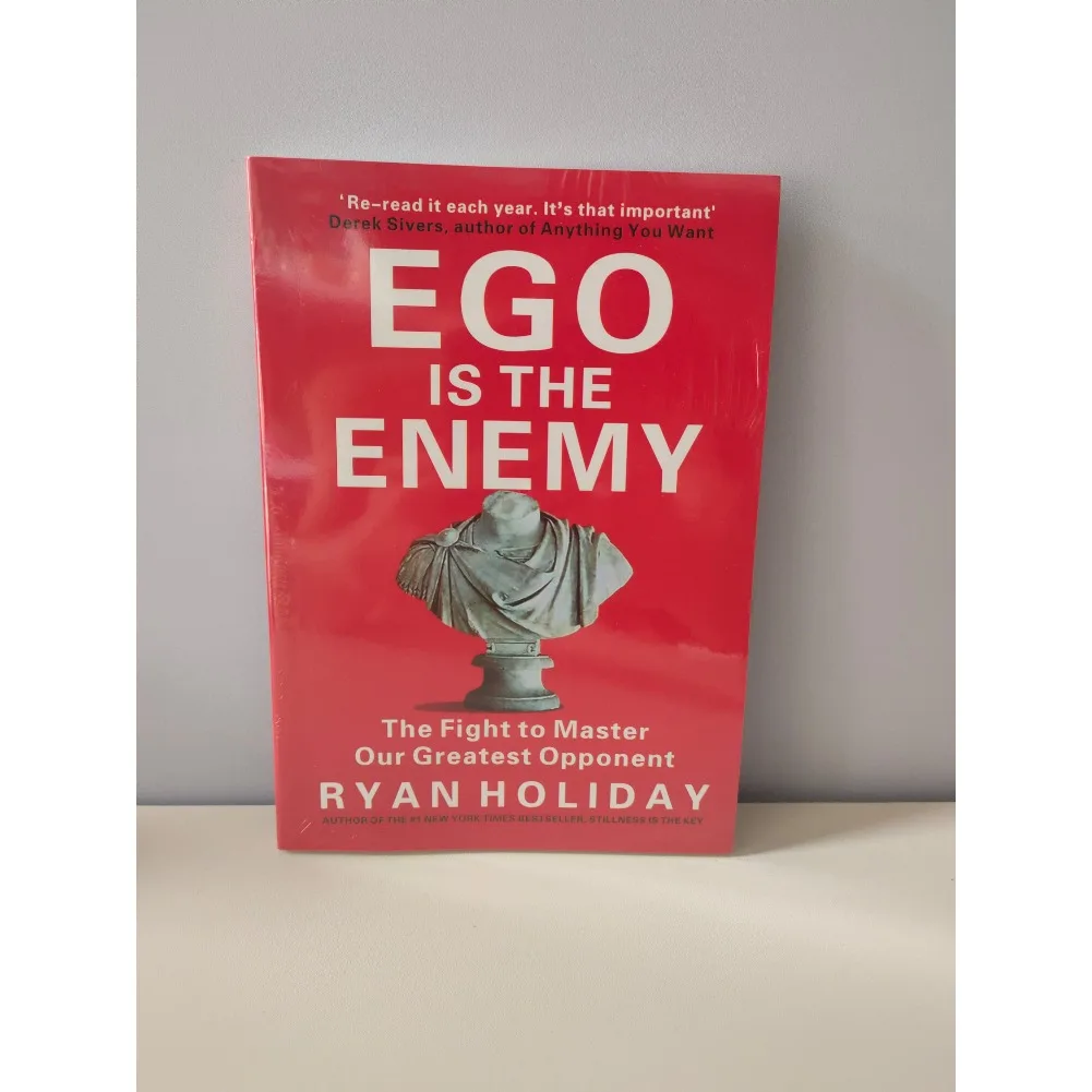 EGO هو العدو بقلم رايان هوليداي رواية غلاف ورقي # 1 كتاب نيويورك تايمز الأكثر مبيعًا