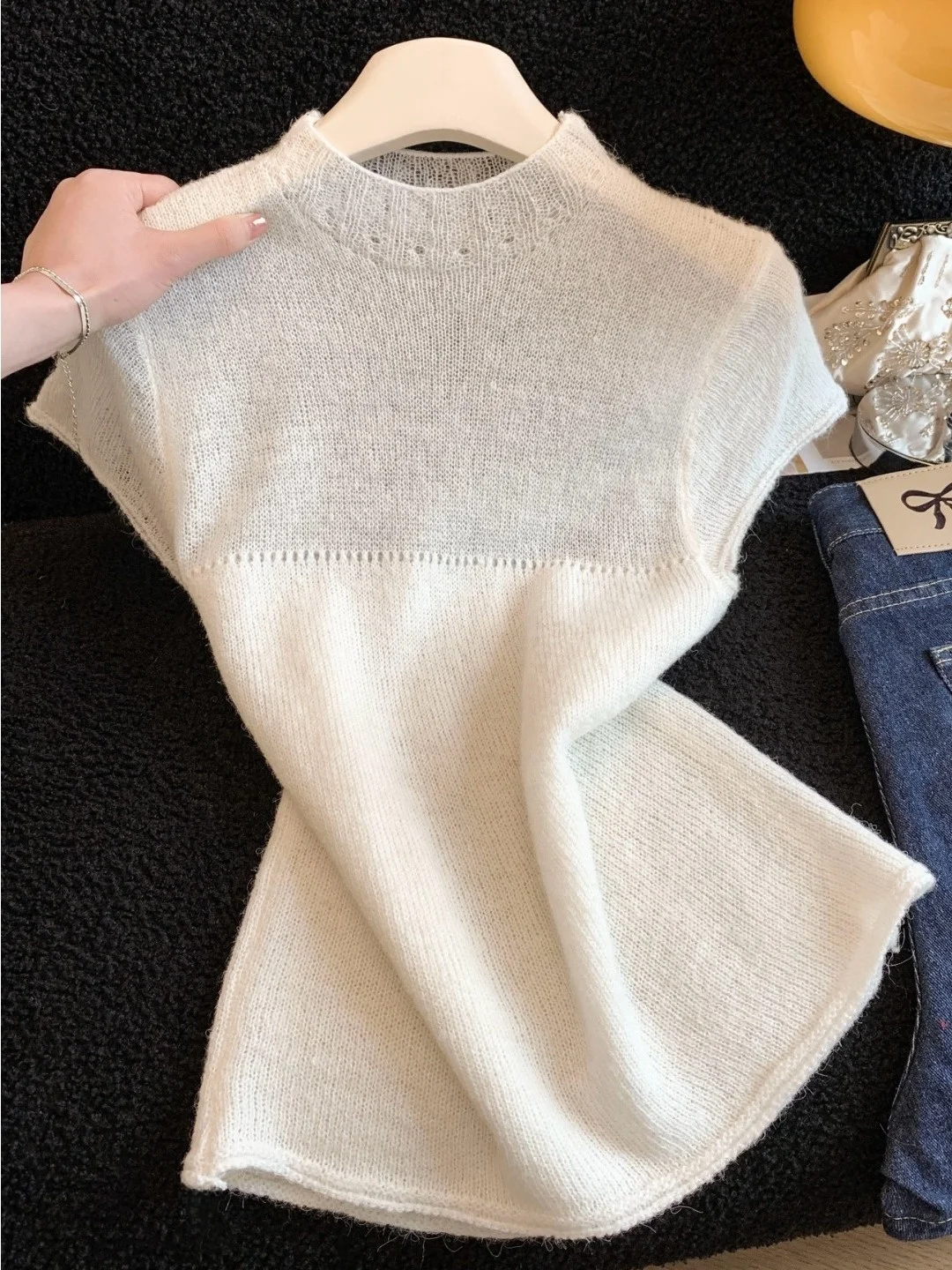 

Women's Hollow out f High Collar ort Sve Knitted Sweater Light Maturi Sle Faionable Top Self Retained Design