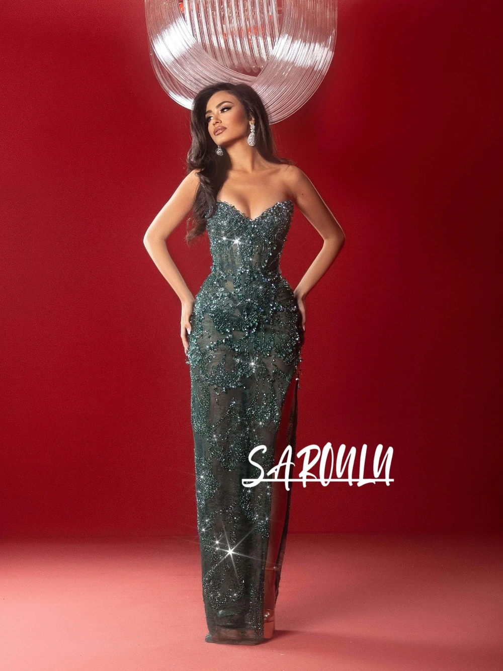 

Luxury Emerald Green Beaded Embellished Strapless Evening Gown Sexy High Slit Formal Shiny Cocktail Dress For Prom Wedding Party