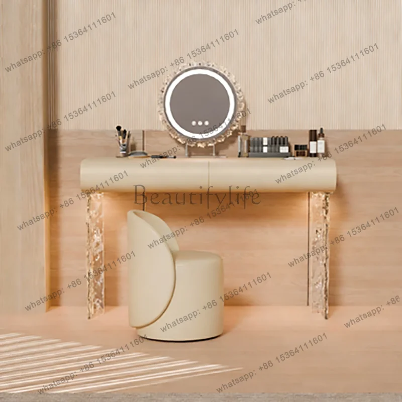 Italian Exquisite Vanity Table Ornate Aesthetic Textured Premium Vanity Table Beautiful Elegant Meuble Chambre Bedroom Furniture