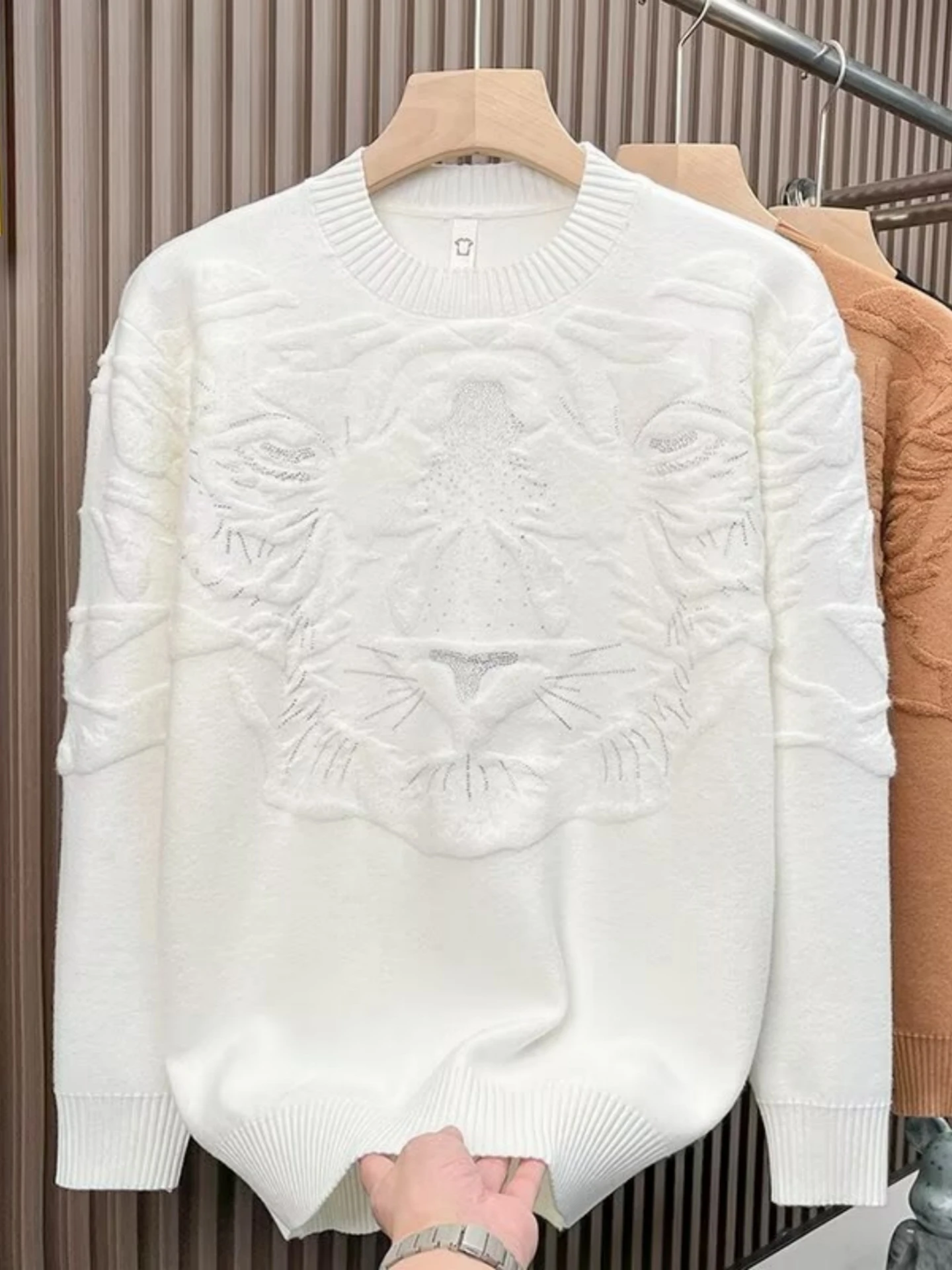 

Модный мужской вязаный свитер со стразами, приталенный, с круглым вырезом, длинный рукав, для осенне-зимней повседневной носки