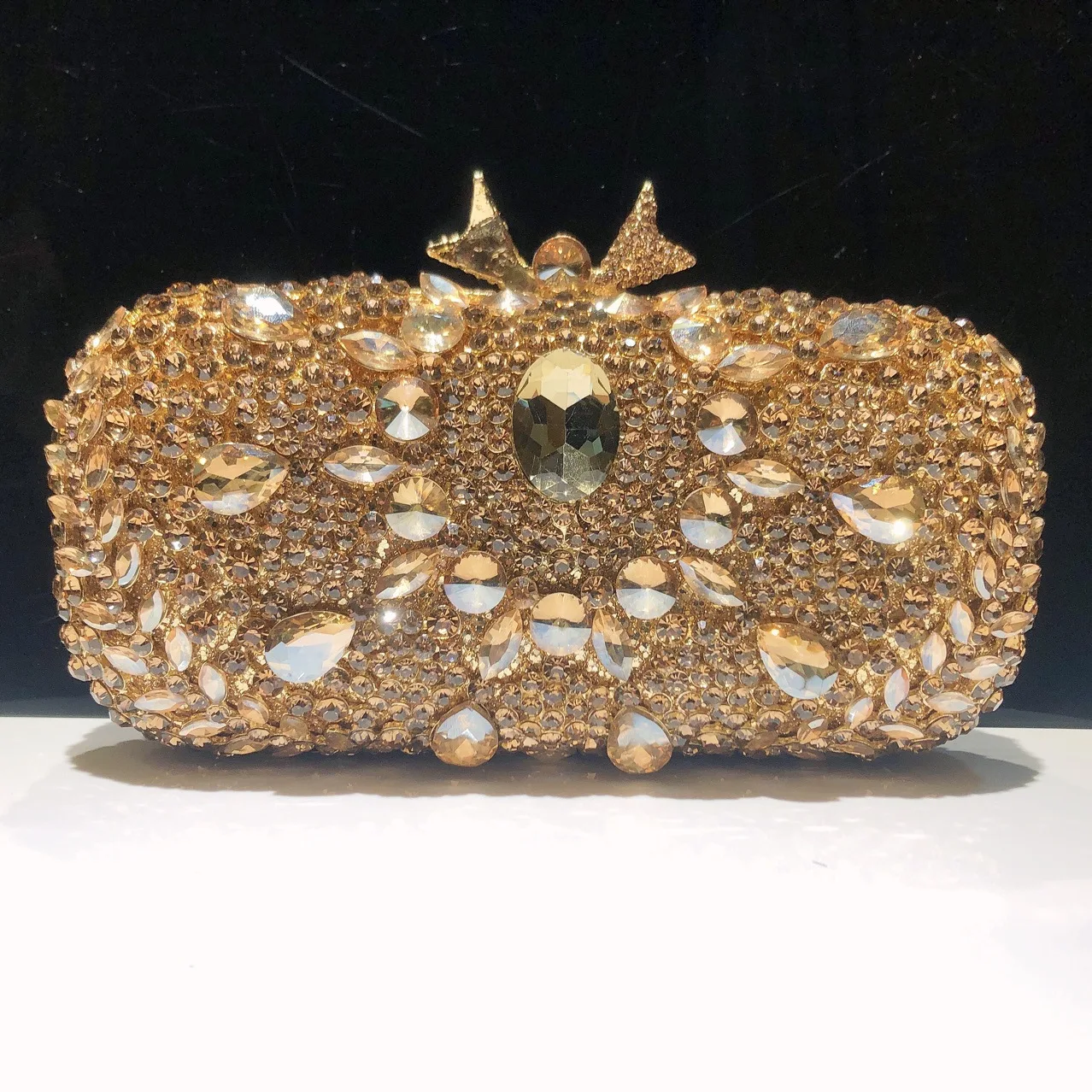 

Сумка для ужина Полая металлическая жесткая коробка Женская сумка с бриллиантами Банкетный клатч