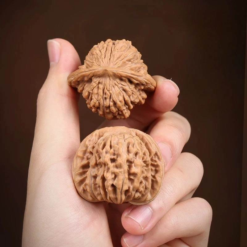 A Pair Of Natural Original Skin Ten Year Old Tree Lion Head Wenwan Walnuts Hand Massage Fidget Toy Collectible Exquisite Gift