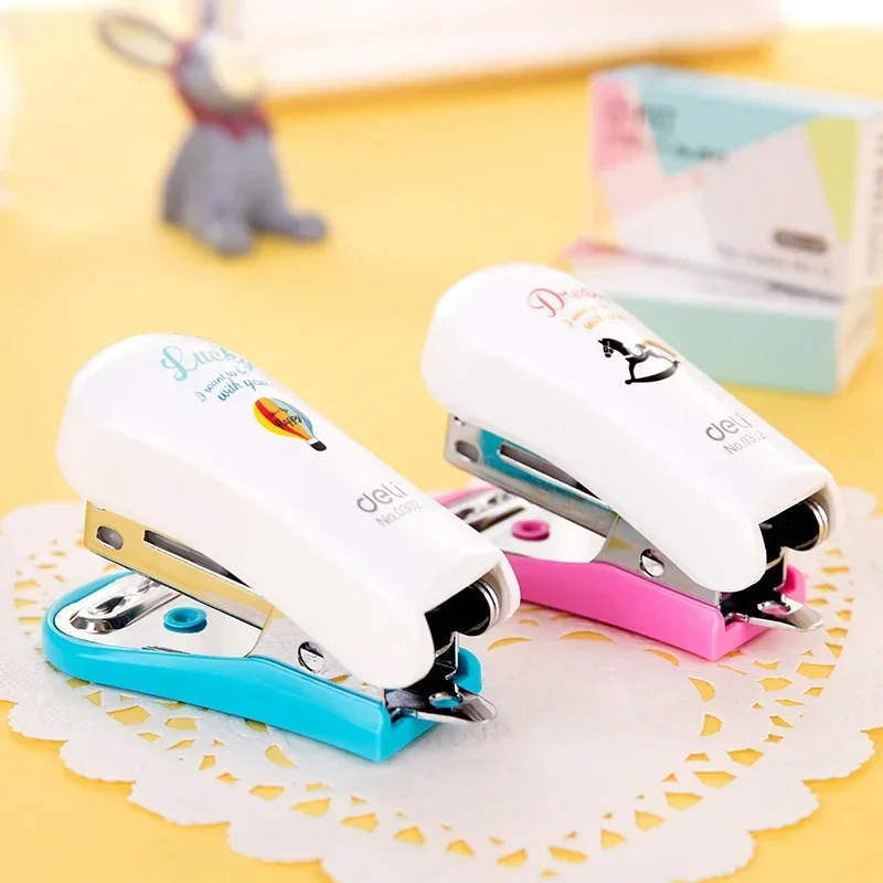 Mini Stapler 24/6 Plastic Stationery Set Kawaii Stapler Mini Paper Binder Geometric Manual Stapler Set