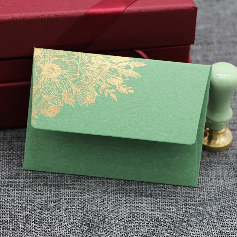 Variant: Small light green
