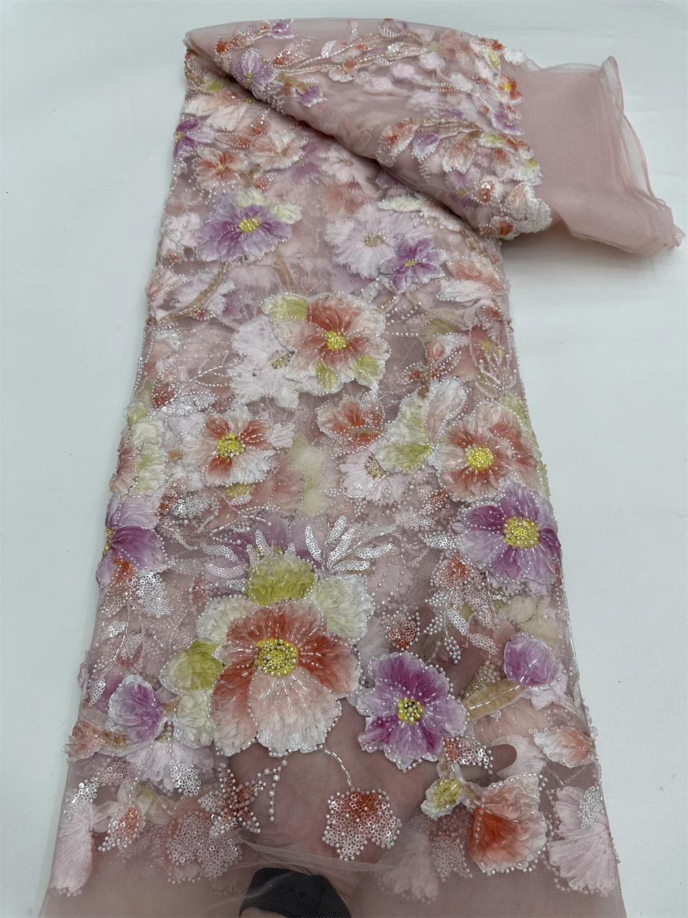 

Latest African 3D Flower Lace Fabric Embroidery French Mesh Lace Fabric With Sequins Groom Nigerian Tulle Lace For Party Sewing