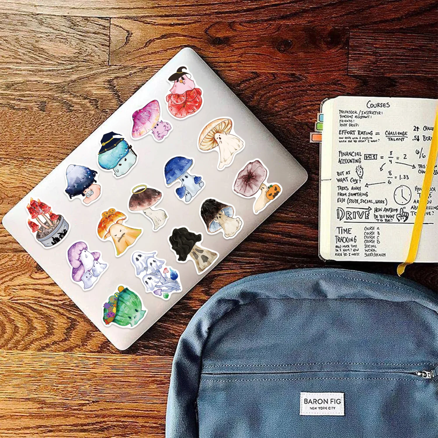 50 قطعة ملصقات تزيين الهالوين اللطيفة على شكل فطر مضحك شبح جرافيتي ثلاجة أمتعة كمبيوتر محمول جيتار سيارة دراجة شارات كرتونية ألعاب