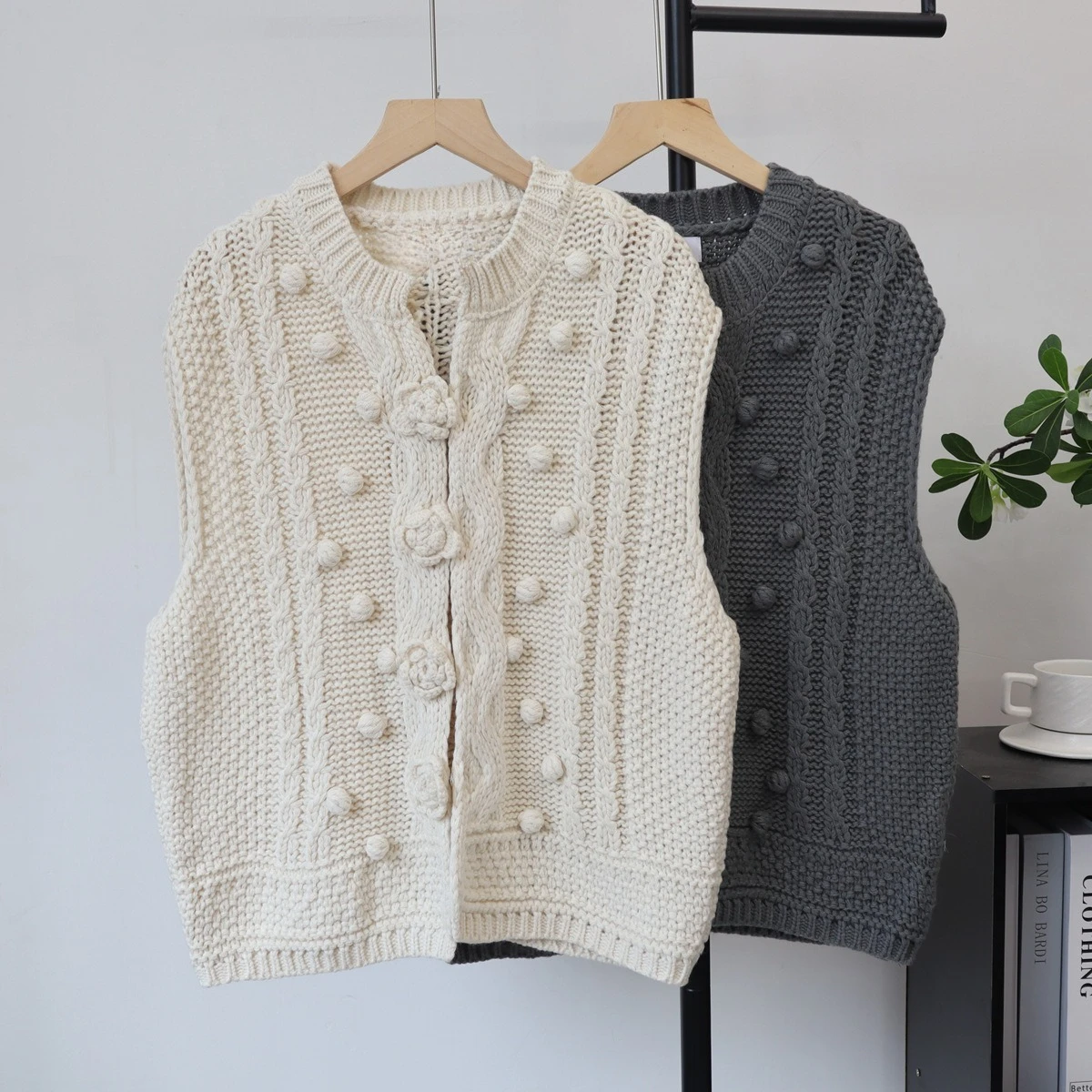 Sweater Vest Women Tops V Neck Sleeveless Floral Vintage Jumpers Y2k Streetwear Elegant Knit Casual Vests Autumn Winter 2026
