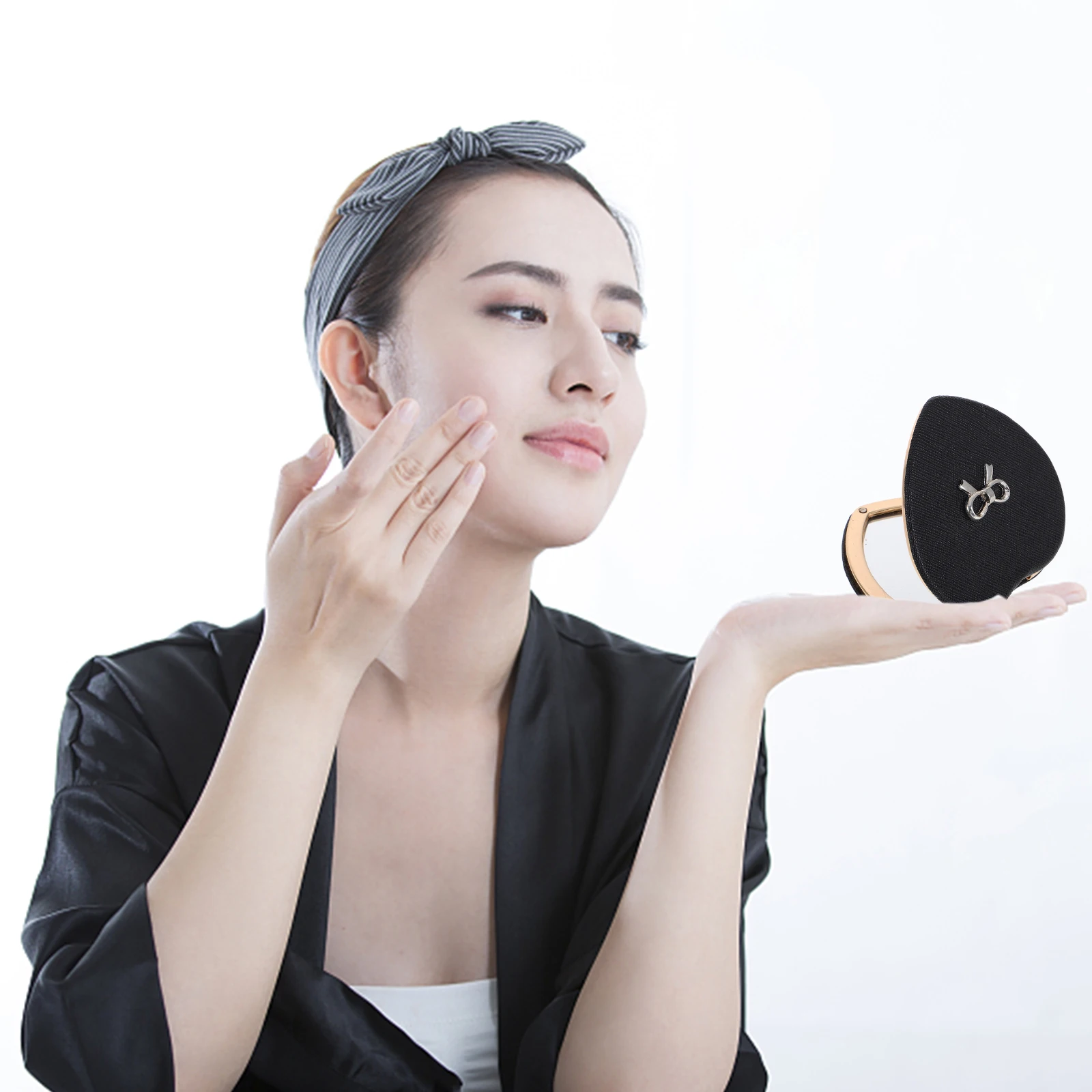 Heart Shaped Makeup Vanity Portable for Purse Cute Vintage Compact Dual Sided Metal Mirror Bow