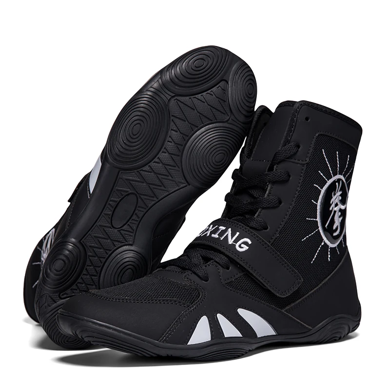 

Men's Professional Lightweight Boxing Wrestling Shoes Black White Perfect for Sports Training in Gym and Outdoor Settings