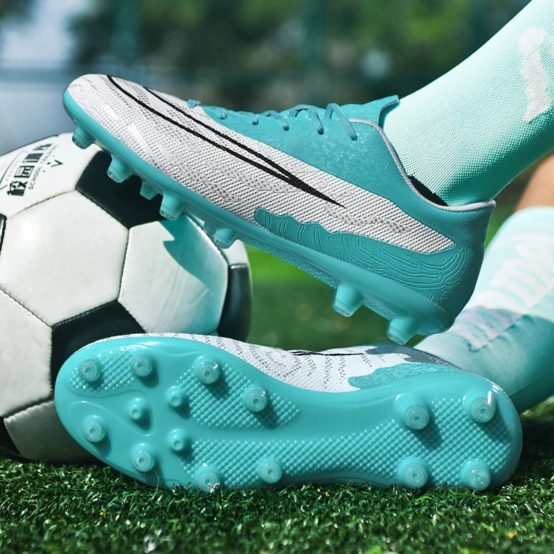 Men Soccer Shoes Professional Match Football Boots Futsal  Training Comfortable Non Slip Outdoor Shoes